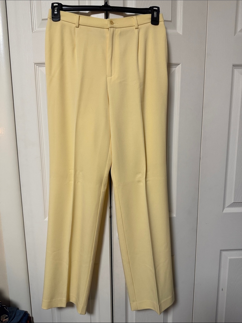 Nordstrom Women's Straight-Leg Pants in Pale Yellow